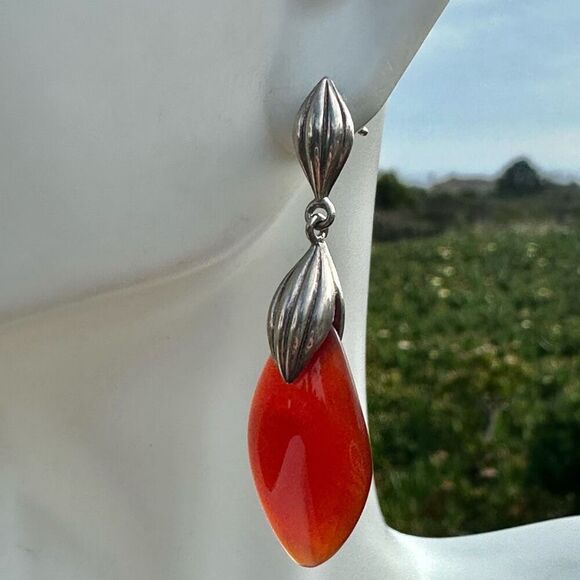 Sterling Silver Orange Carnelian Earrings - Prong Set  Carnelian and Sterling silver earrings